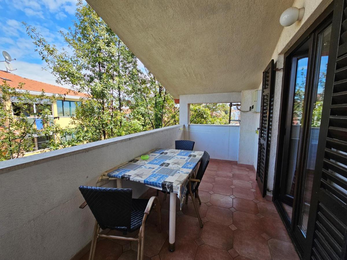 Apartments & Rooms Gaspar โรวีน ภายนอก รูปภาพ