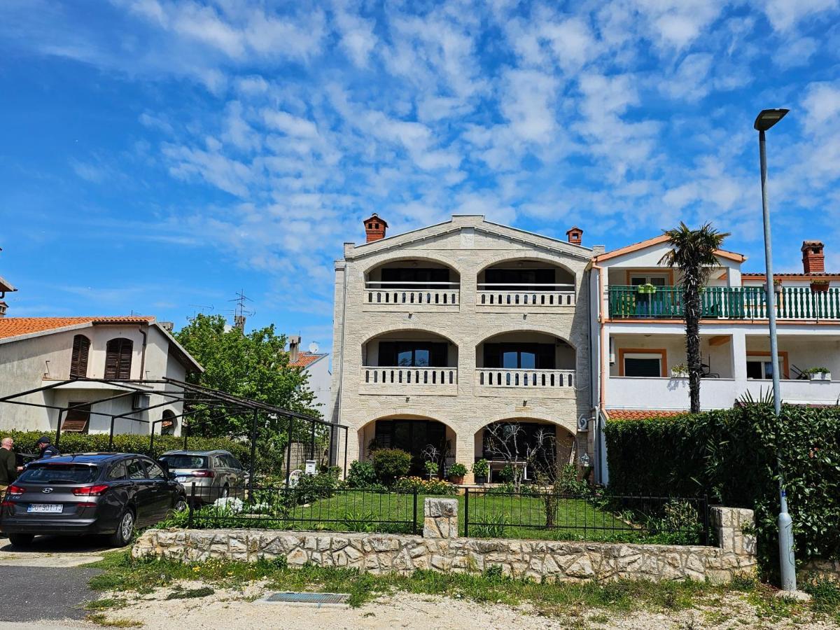 Apartments & Rooms Gaspar โรวีน ภายนอก รูปภาพ
